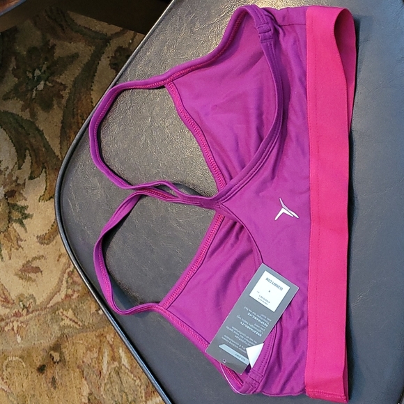 Light support Go Dry Active sports bra - Picture 2 of 2